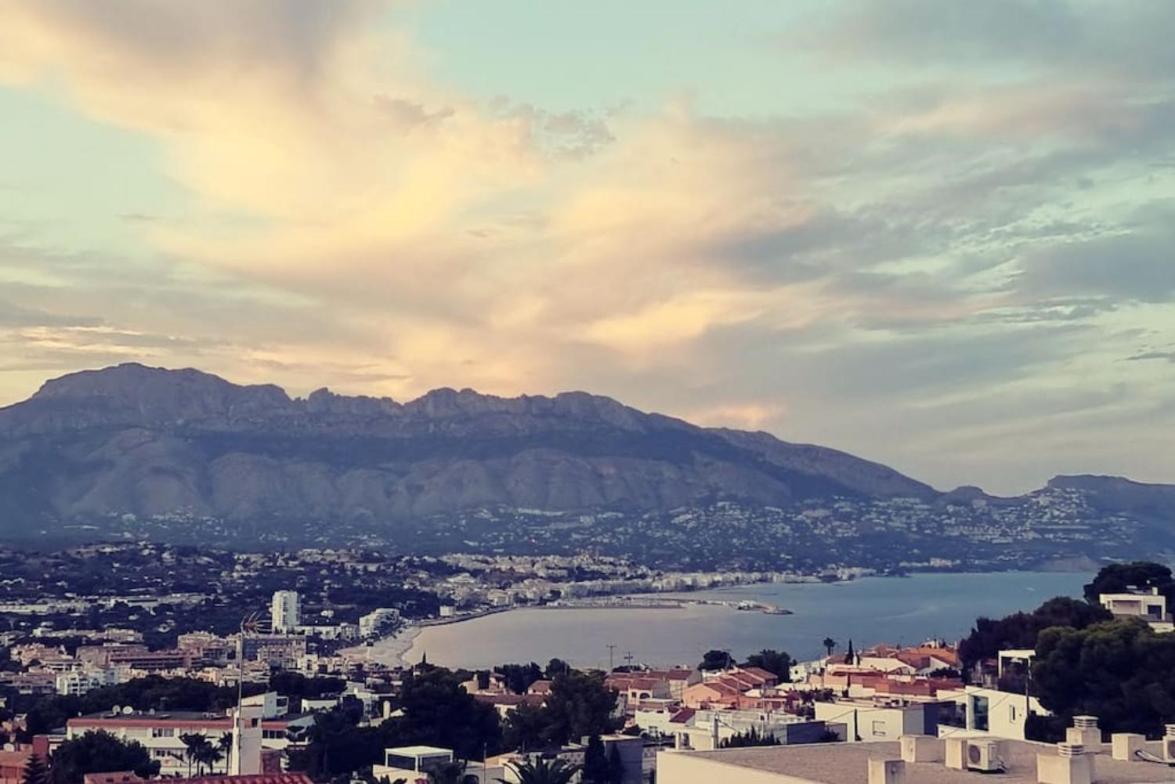 阿尔比尔Magnificent View And Pool别墅 外观 照片